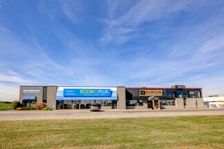 More details for 2789-2855 Boul Le Corbusier, Laval, QC - Industrial to Rent
