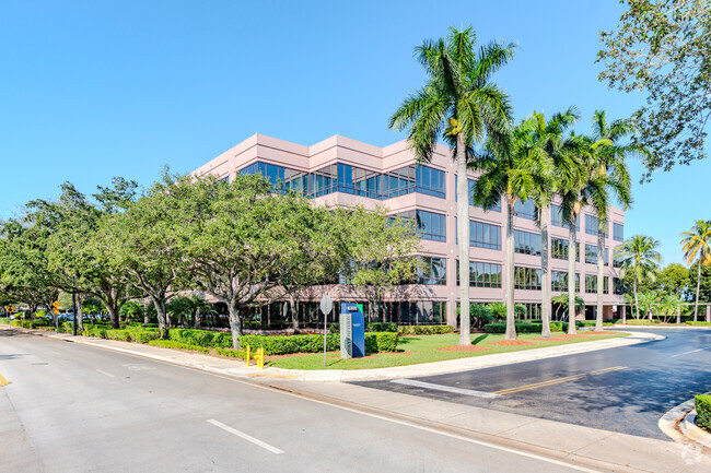 More details for 6303 Blue Lagoon Dr, Miami, FL - Office, Retail for Rent