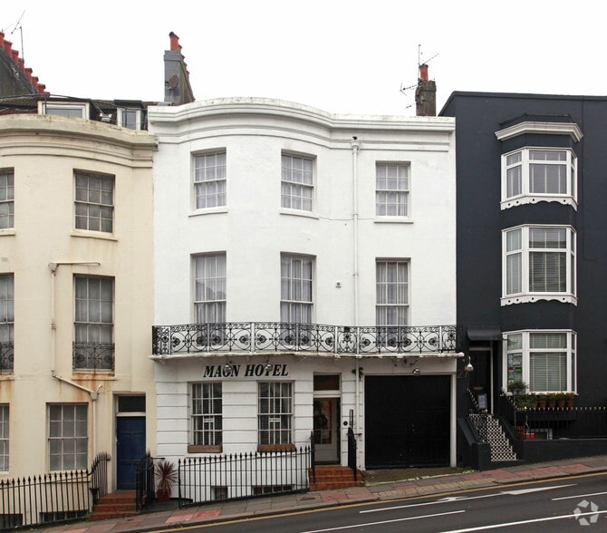 26 Upper Rock Gdns, Brighton for sale - Primary Photo - Image 1 of 2