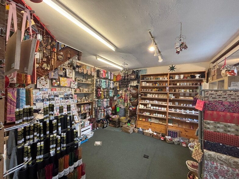 121 High St, Midsomer Norton for sale - Building Photo - Image 2 of 3