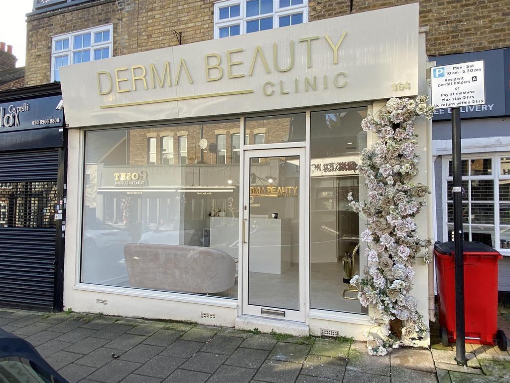 164 Queen's Rd, Buckhurst Hill for sale Building Photo- Image 1 of 1