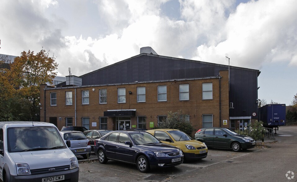 North Hyde Rd, Hayes for sale - Primary Photo - Image 1 of 1