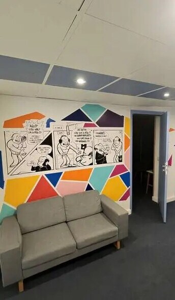 Office in Charenton-le-Pont to rent - Building Photo - Image 3 of 13
