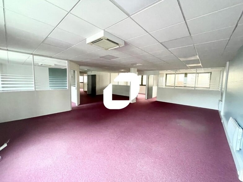 Office in Boulogne-Billancourt to rent - Interior Photo - Image 3 of 10