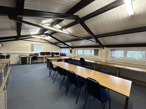 St Piers Ln, Lingfield to rent Interior Photo- Image 2 of 3