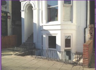 35 Osborne Rd, Southsea to rent Primary Photo- Image 1 of 6