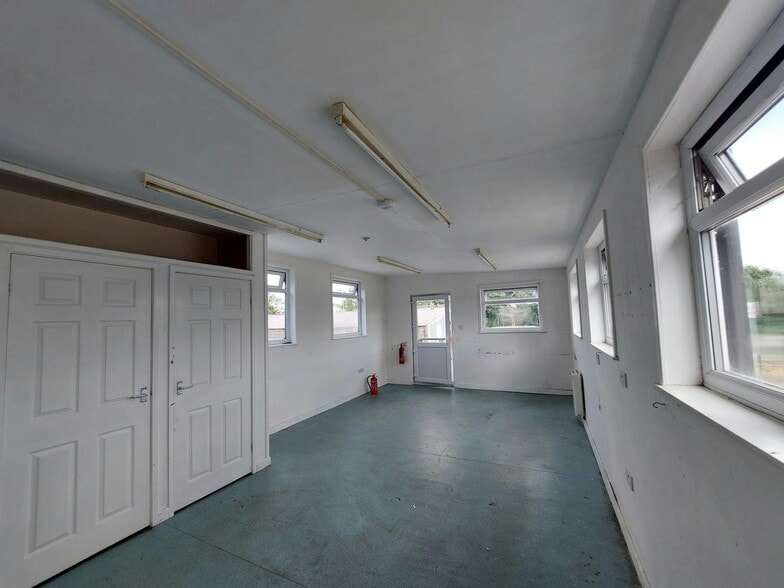 Infield Ln, Retford to rent - Building Photo - Image 3 of 4