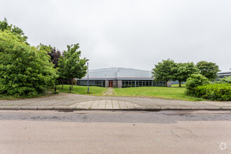 Station Rd, Irthlingborough, Irthlingborough for rent Building Photo- Image 1 of 4