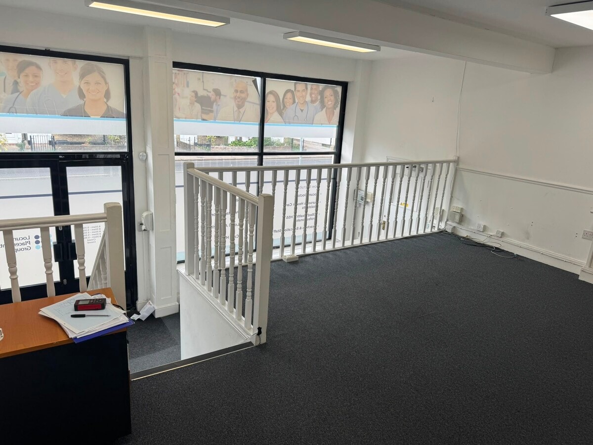 550 Ley St, Ilford, ESS IG2 7DB - Unit 550 Ley St -  - Interior Photo - Image 2 of 3