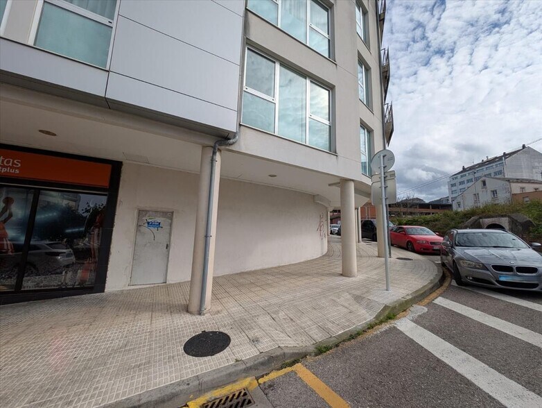 Rúa do Mariñeiro, Burela, Lugo for sale - Building Photo - Image 2 of 18