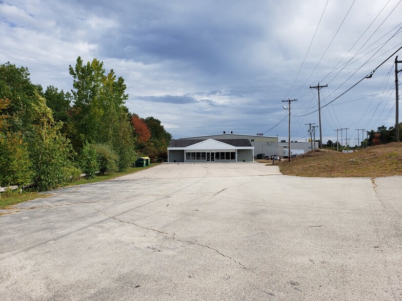 561 Gold St, Manchester, NH for sale - Building Photo - Image 1 of 1