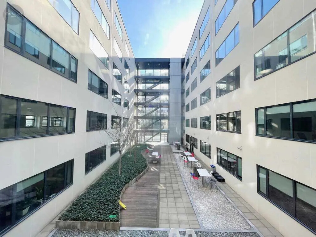 Location Bureaux 312 m² à 11 905 m² - Photo 1