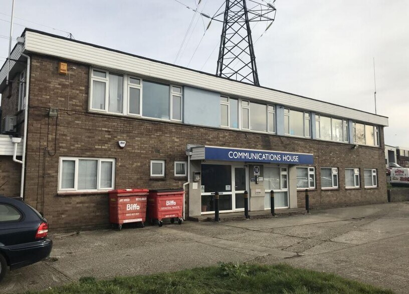 16 Didcot Rd, Poole for sale - Primary Photo - Image 1 of 1