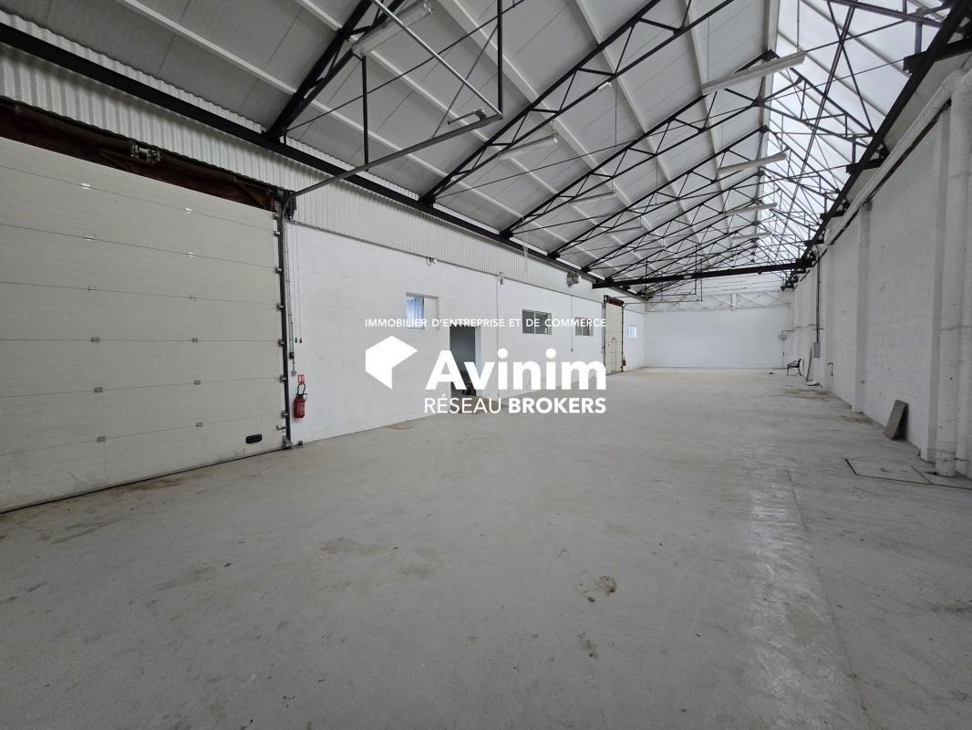 Industrial in Saint Brice Sous Foret to rent Interior Photo- Image 1 of 4