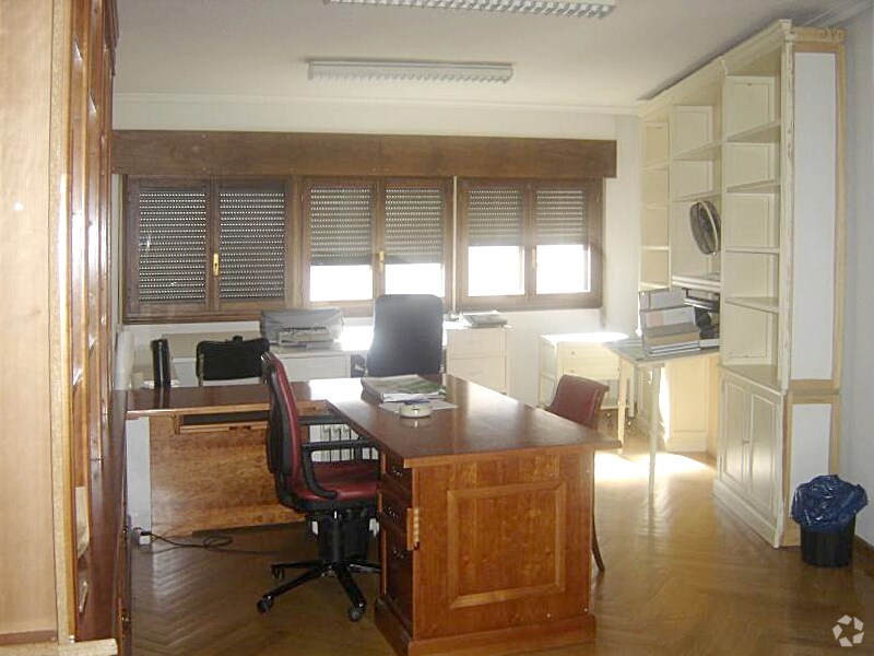 Office in Ávila, Ávila to rent Interior Photo- Image 1 of 2