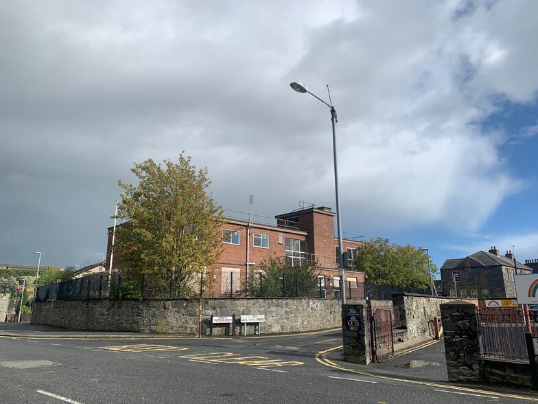 9-11 Mount Crescent, Downpatrick for sale - Building Photo - Image 1 of 7