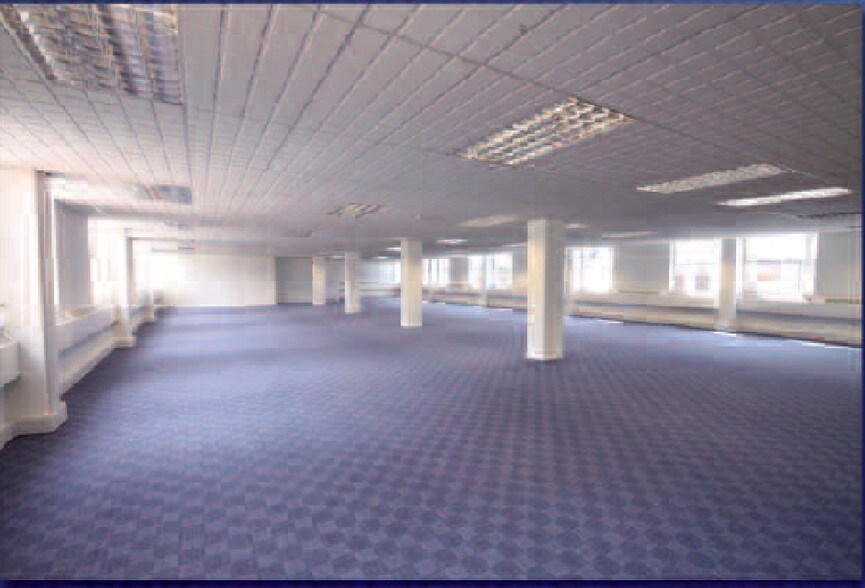 61-69 Derngate, Northampton to rent - Interior Photo - Image 3 of 15