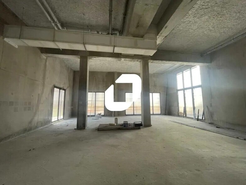 Retail in Bordeaux for sale - Interior Photo - Image 3 of 13