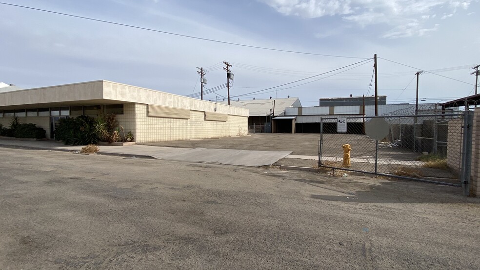 355 W Olive Ave, El Centro, CA for rent - Building Photo - Image 3 of 3