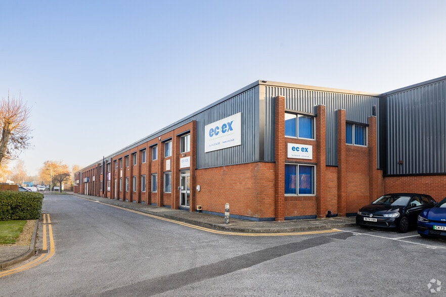 Bone Ln, Newbury for sale - Primary Photo - Image 1 of 7