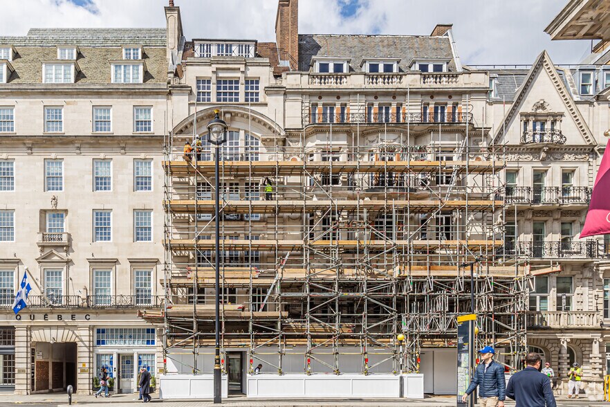 55-58 Pall Mall, London to rent - Building Photo - Image 2 of 3