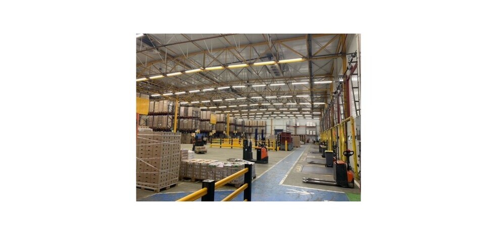 Industrial in Tremblay-en-France to rent - Interior Photo - Image 1 of 5