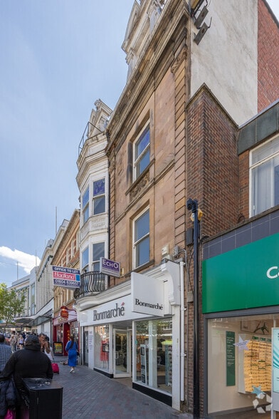 56-56a Abington St, Northampton to rent - Building Photo - Image 2 of 2