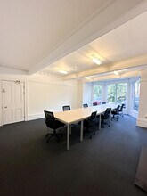 6 Lower Teddington Rd, Kingston Upon Thames to rent Interior Photo- Image 2 of 4