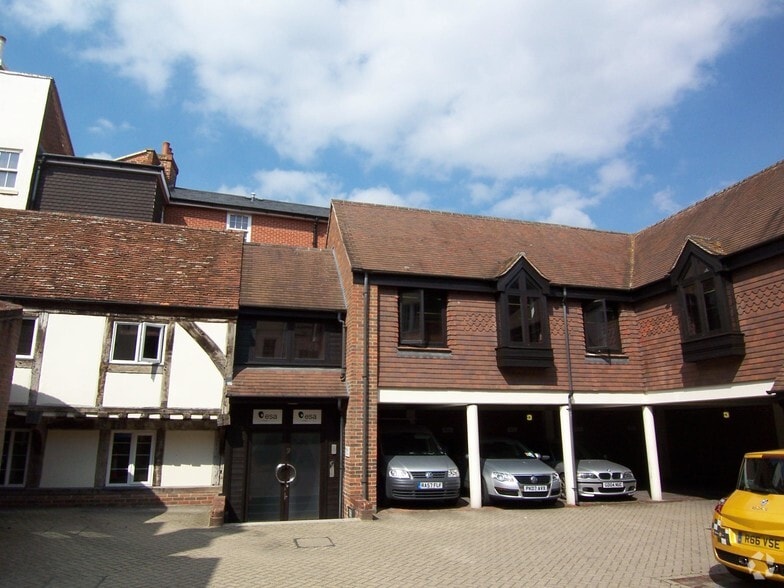 49-50 Northbrook St, Newbury for sale - Building Photo - Image 2 of 5