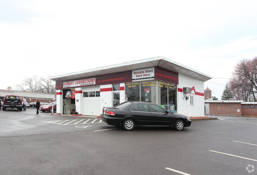 780 Enfield St, Enfield, CT for sale - Primary Photo - Image 1 of 1