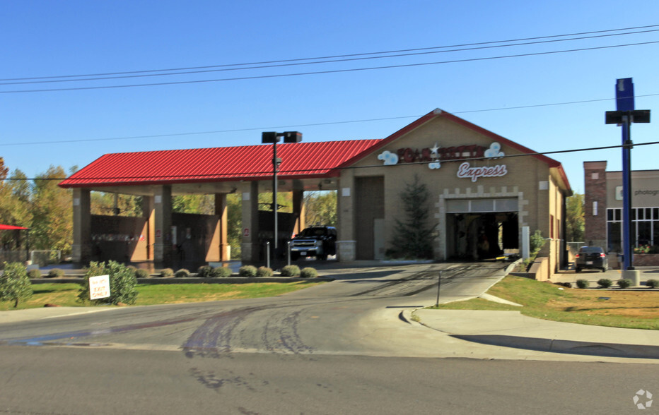 2370 S Douglas Blvd, Oklahoma City, OK for sale - Primary Photo - Image 1 of 2