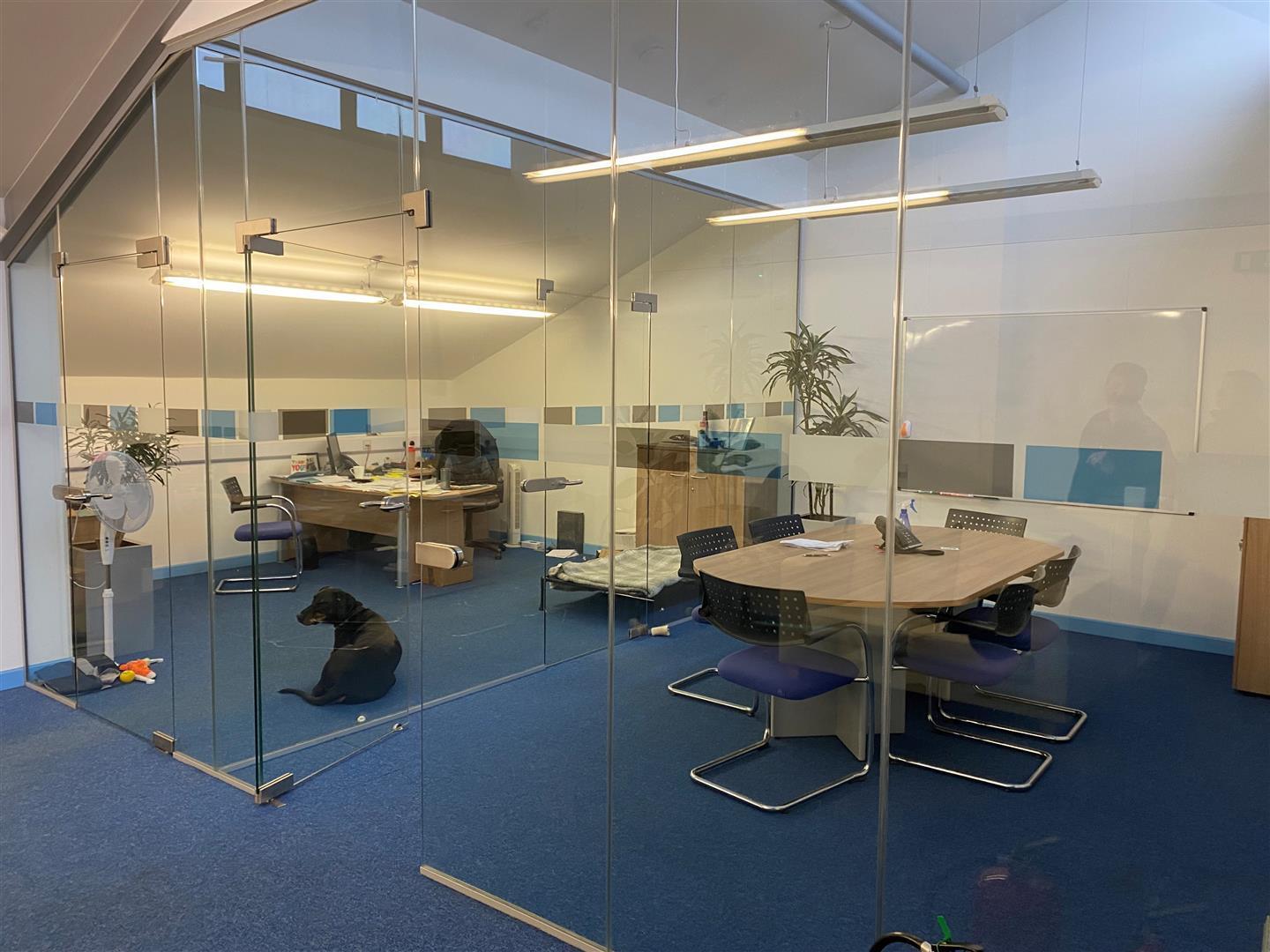 Rolls Mill Way, Sturminster Newton to rent Interior Photo- Image 1 of 3