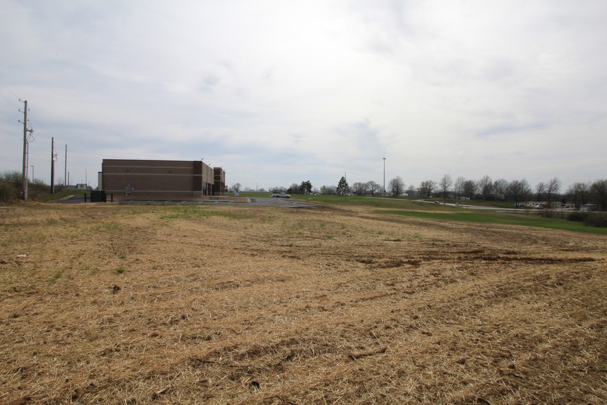 Hawthorne Blvd And Northern Hills Rd, Warrensburg, MO for sale - Primary Photo - Image 1 of 1