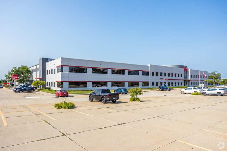 3600 Army Post Rd, Des Moines, IA for rent - Building Photo - Image 1 of 5