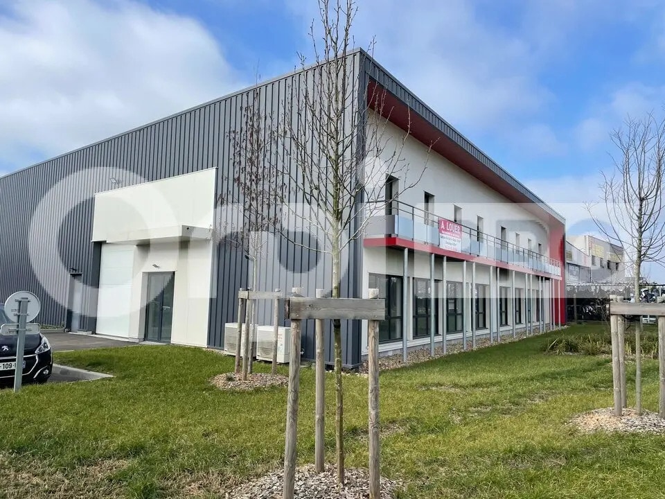 Location Commerce 463 m² - Photo 1