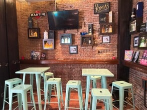 Retail in Madrid, Madrid to rent Interior Photo- Image 1 of 5