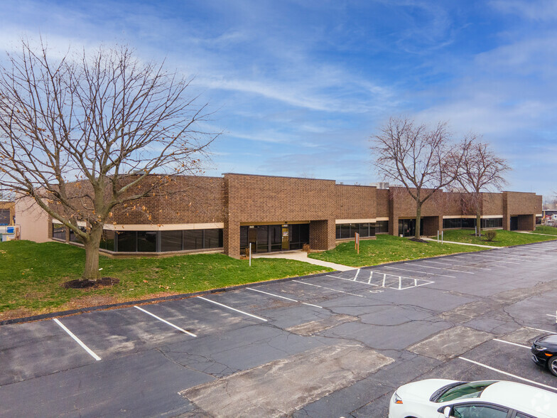 13750-13772 Shoreline Dr, Earth City, MO for sale - Building Photo - Image 1 of 1