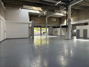 16 Rue Henri Becquerel, Aulnay-sous-Bois to rent Interior Photo- Image 2 of 6