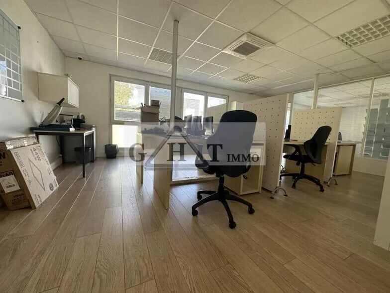 Industrial in Créteil to rent - Interior Photo - Image 2 of 6