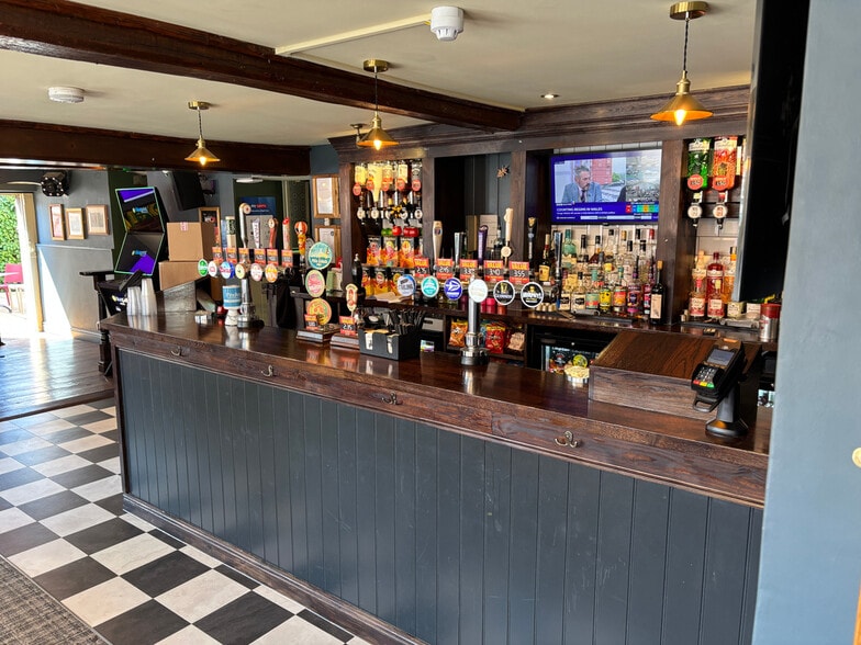 3 Queens Rd, Fakenham for sale - Interior Photo - Image 3 of 11