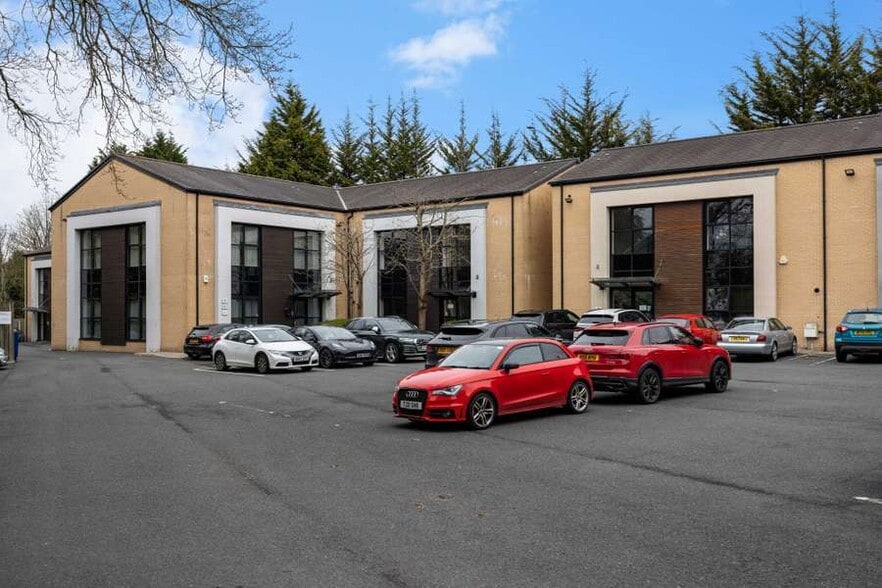 232-242 Belmont Rd, Belfast for sale - Building Photo - Image 2 of 4