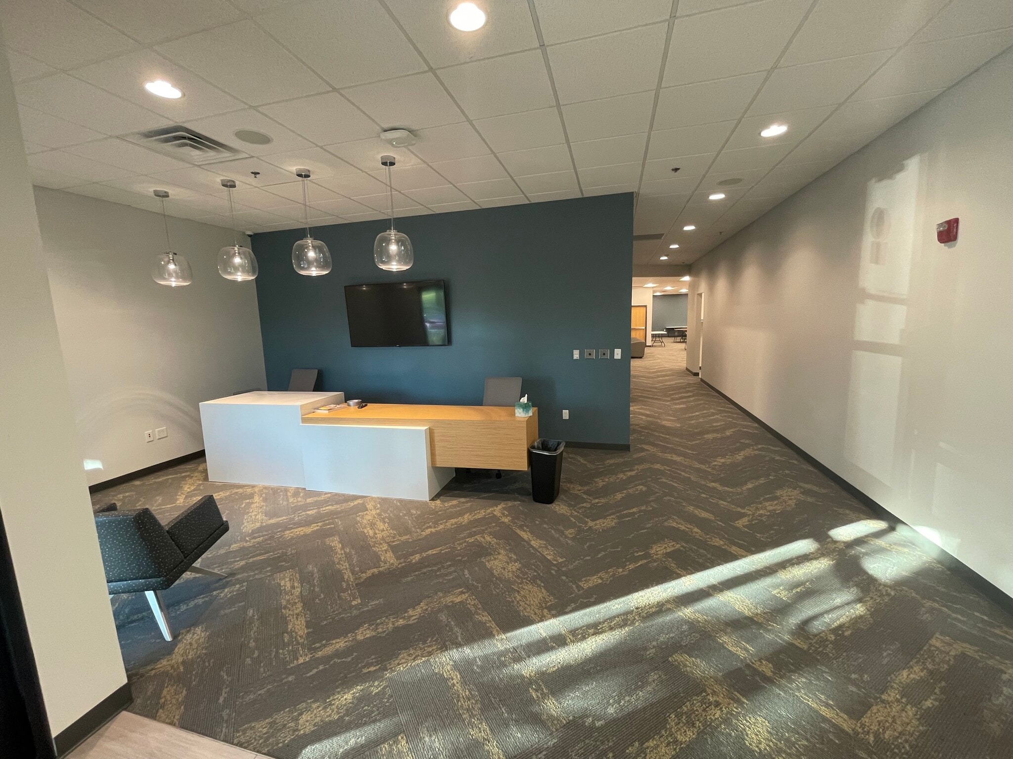 4123 Olympic Blvd, Erlanger, KY to rent Interior Photo- Image 1 of 9