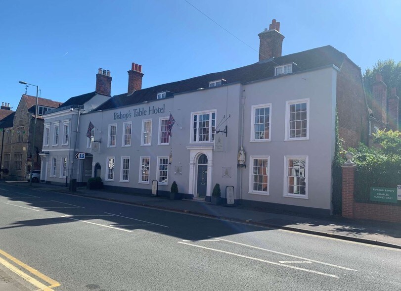 27 West St, Farnham for sale - Primary Photo - Image 1 of 1