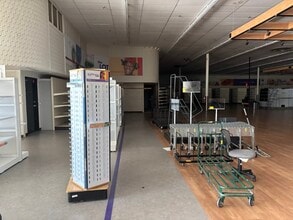 2801-2853 Central Dr, Bedford, TX to rent Interior Photo- Image 2 of 5