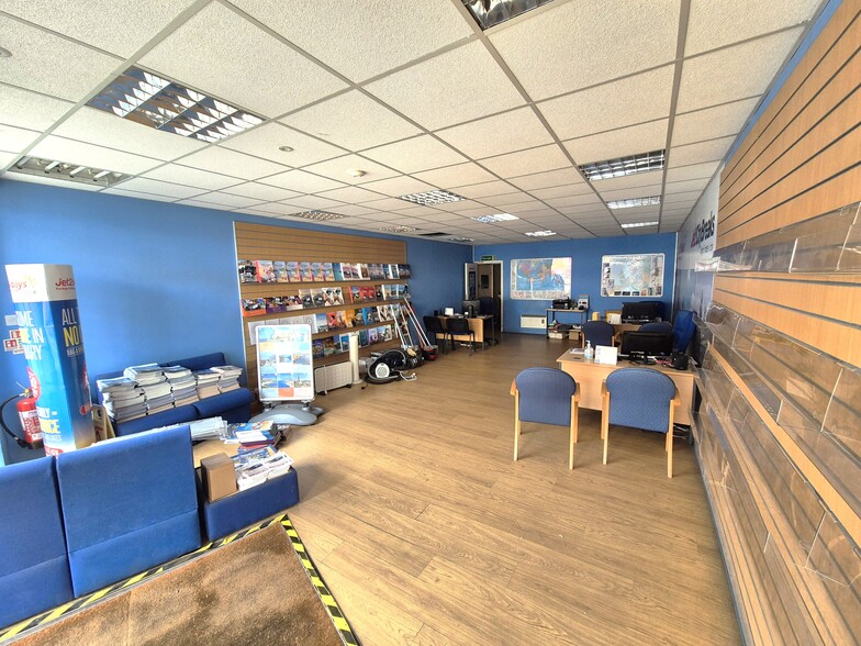 11 Wallasey Rd, Wallasey to rent - Building Photo - Image 2 of 3
