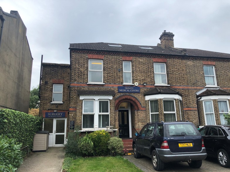 33 Croydon Rd, London for sale - Primary Photo - Image 1 of 1