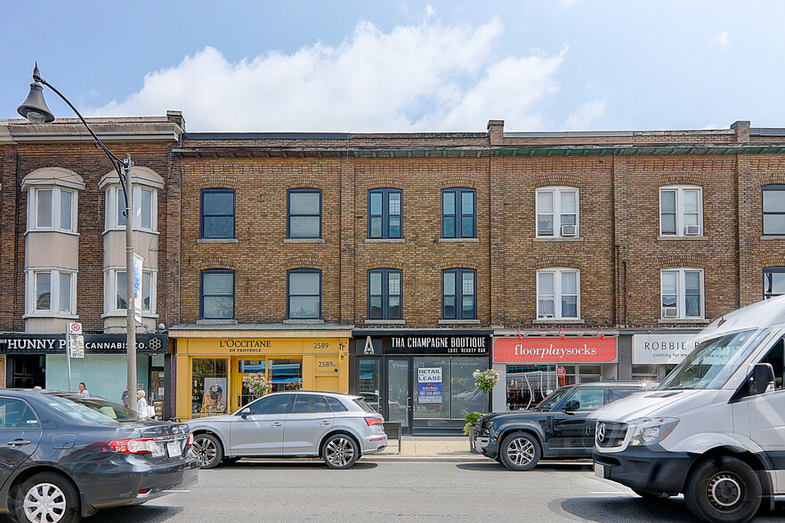 2587 Yonge St, Toronto, ON for rent - Building Photo - Image 3 of 7