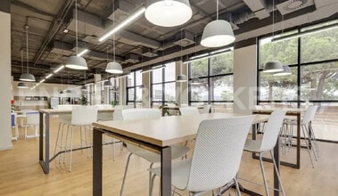 Office in El Prat de Llobregat, Barcelona to rent Interior Photo- Image 2 of 3