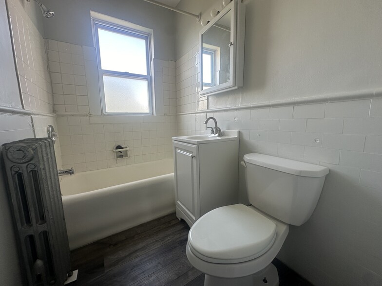 7027-7033 S Indiana Ave, Chicago, IL for sale - Interior Photo - Image 3 of 5