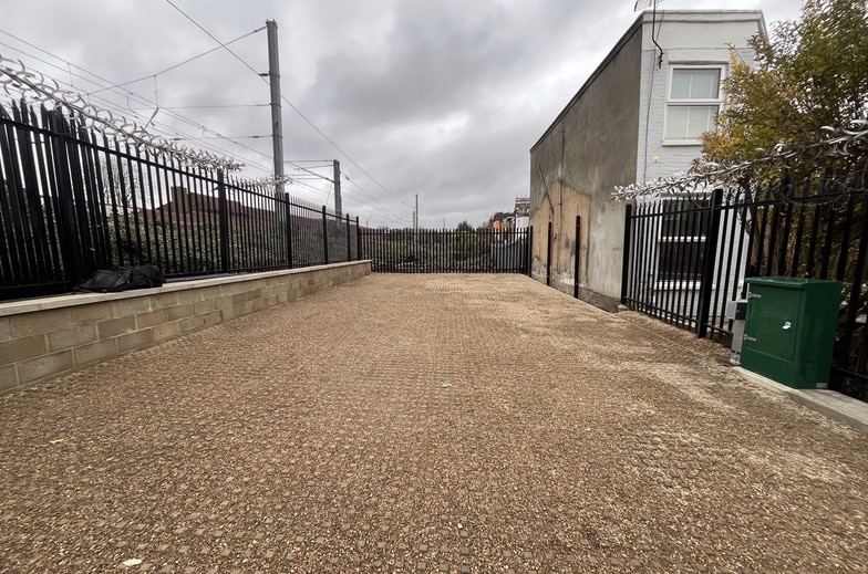 Broomsleigh St, London to rent Primary Photo- Image 1 of 2